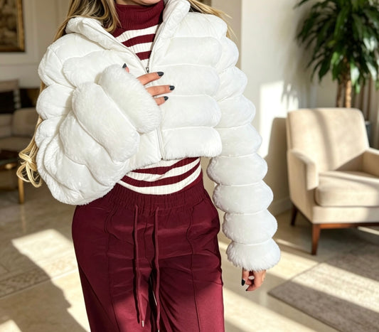 Chaqueta Peludita Premium – Blanco y Negro